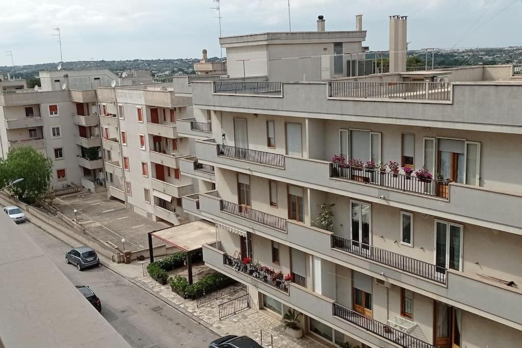 Appartamento Terrazza Bella Vista Cisternino Exterior photo